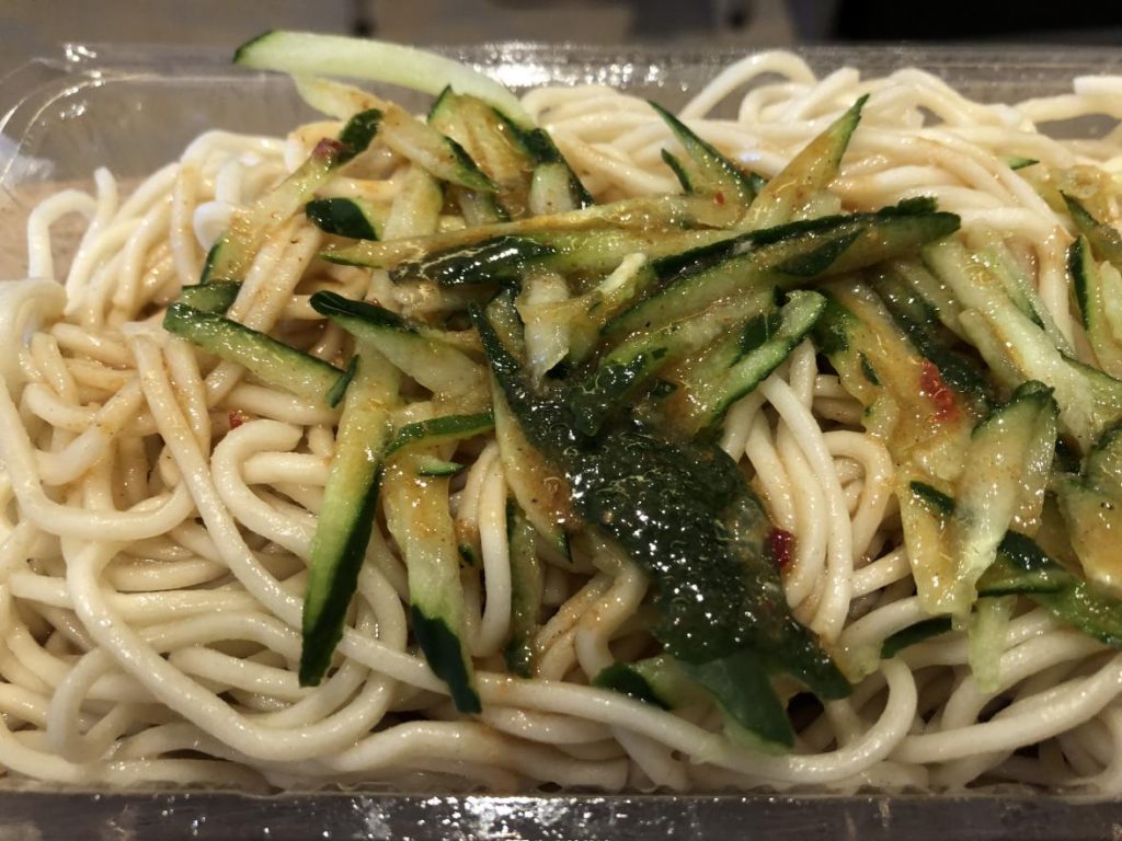 凱達大飯店（シーザーメトロホテル）と周辺のグルメ